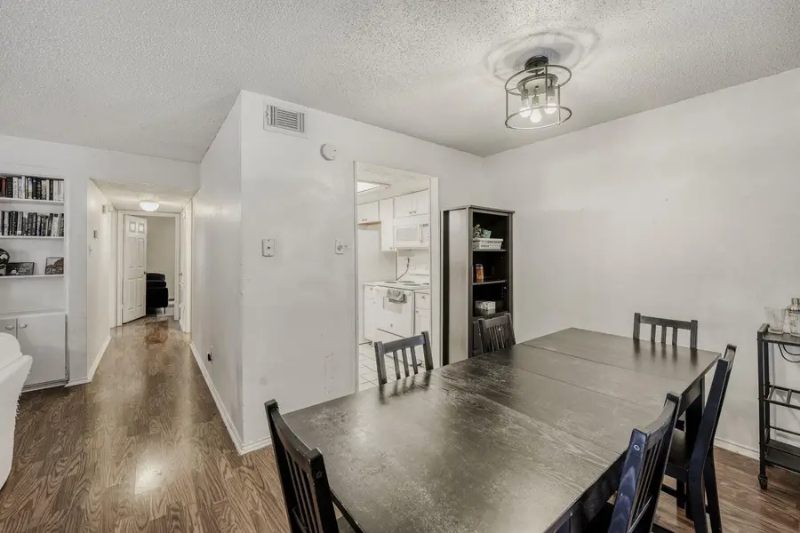 2401 Leon St #100, Austin, TX 78705 - Image #3