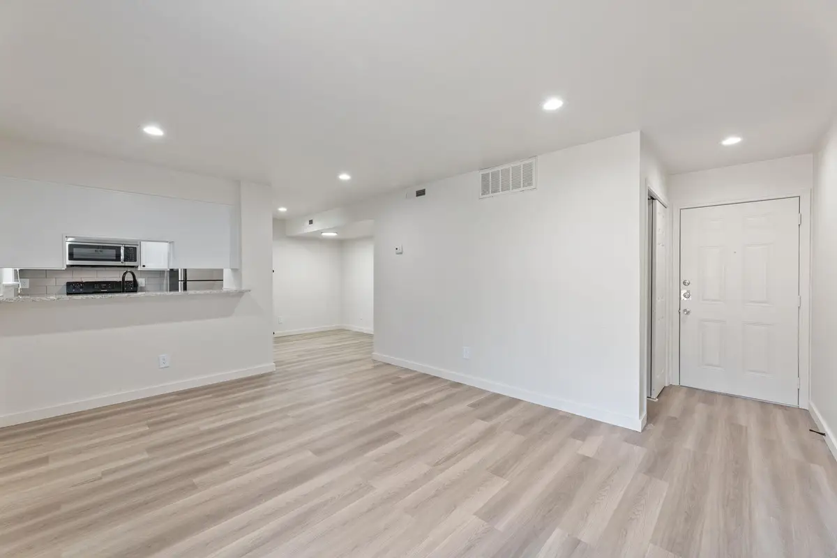 3819 Southway Dr #206, Austin, TX 78704 - #1