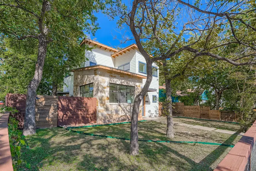 1800 E 14th St, Austin, TX 78702 - #2