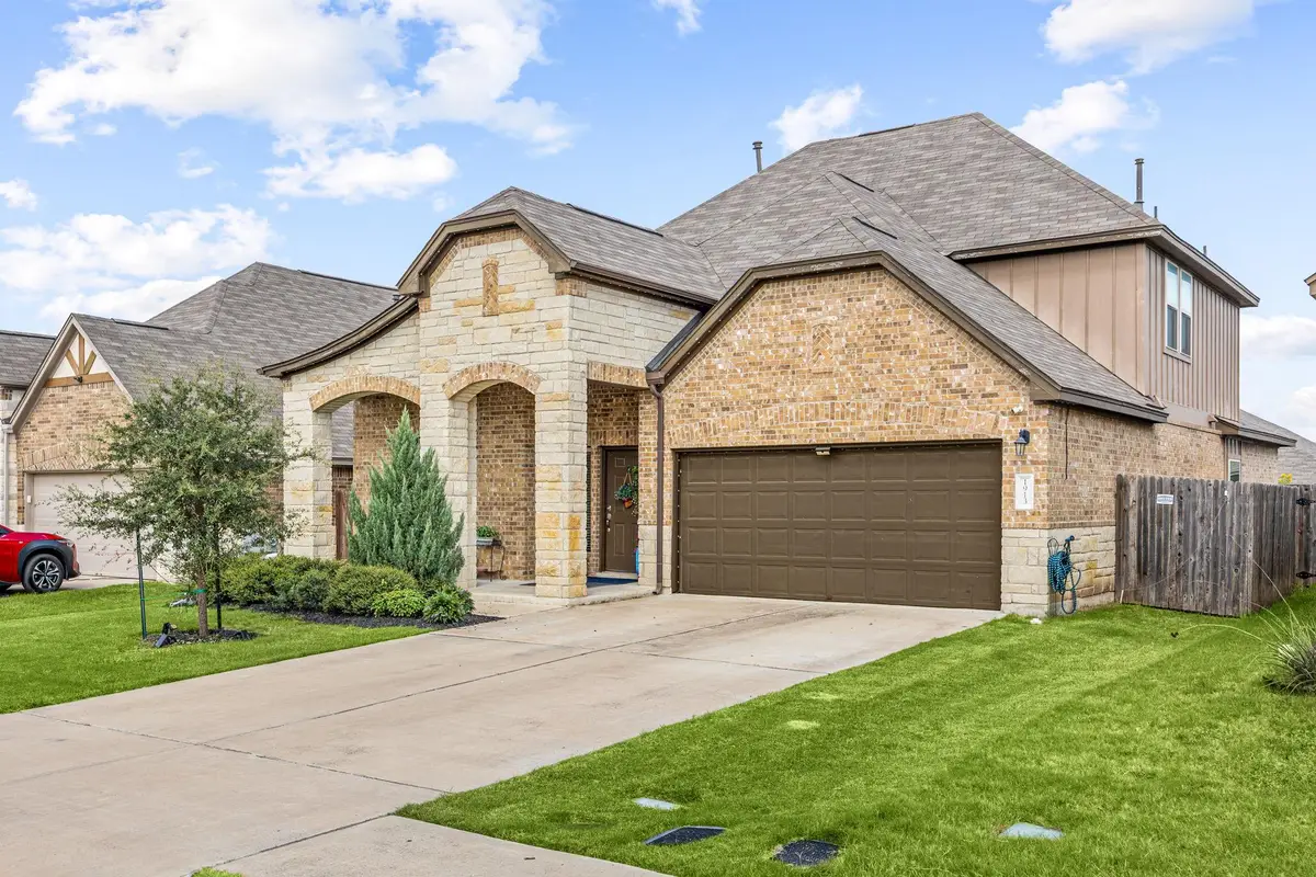 1913 Goldilocks Ln, Manchaca, TX 78652 - Image #1