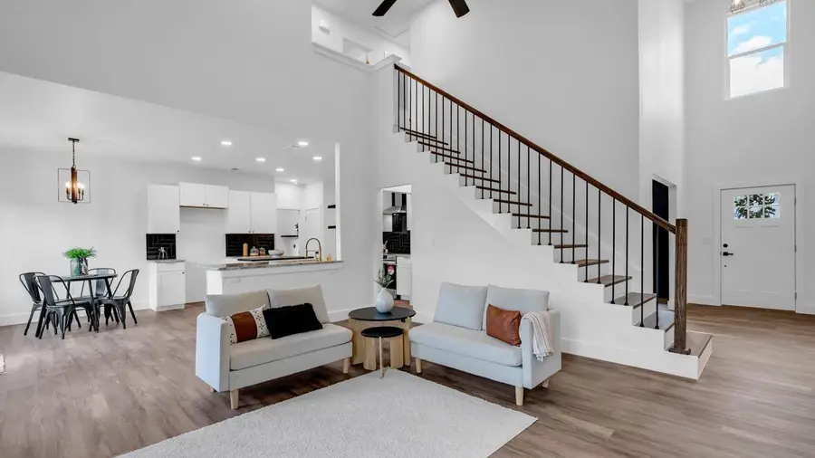 105 Chesterfield Dr, Kingsland, TX 78639 - Image #3