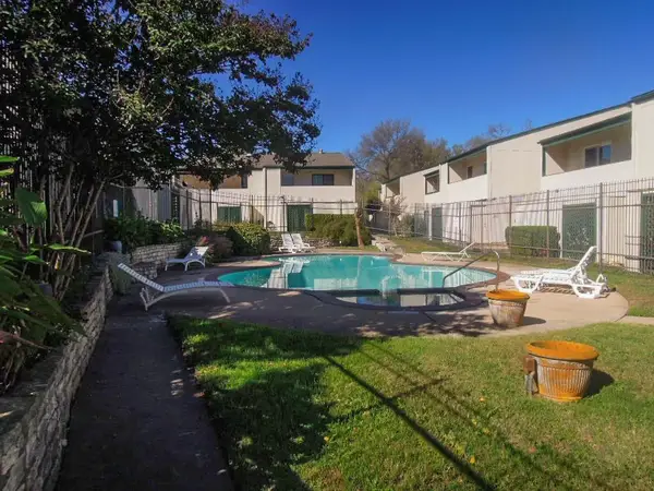 6718 Silvermine Dr #103, Austin, TX 78736