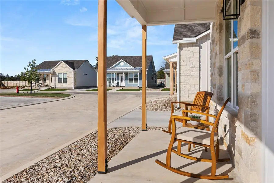 802 S Creek St #116, Fredericksburg, TX 78624 - Image #3