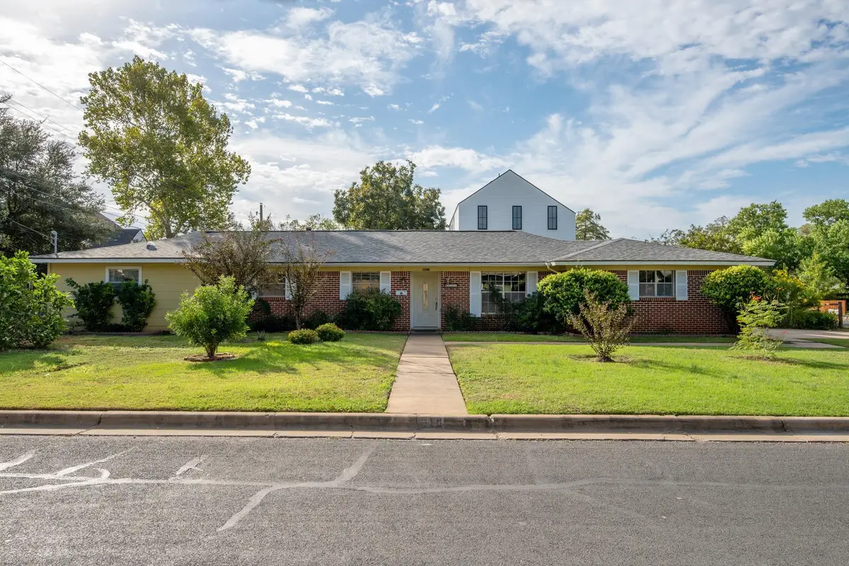 4621 Philco Dr, Austin, TX 78745 - #1