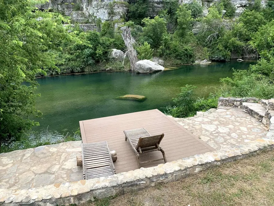 550 Cliffside Rd, Wimberley, TX 78676 - #2