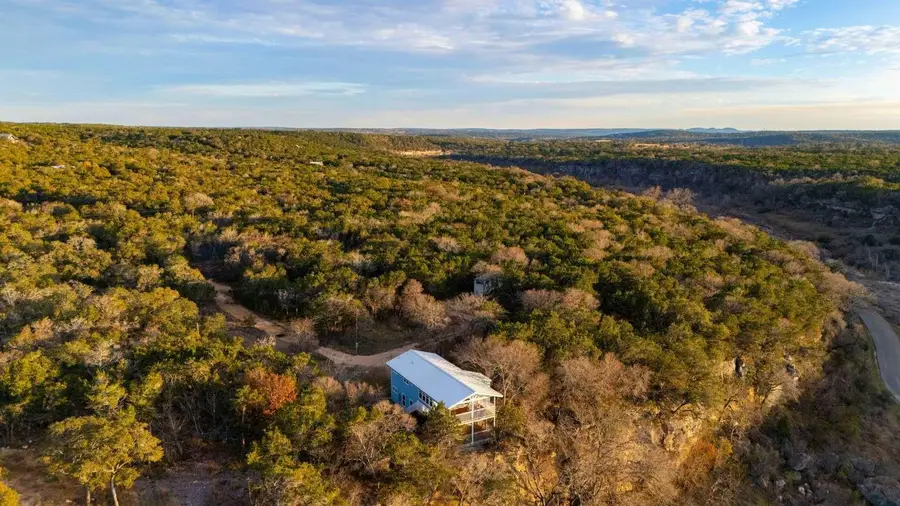 550 Cliffside Rd, Wimberley, TX 78676 - #3