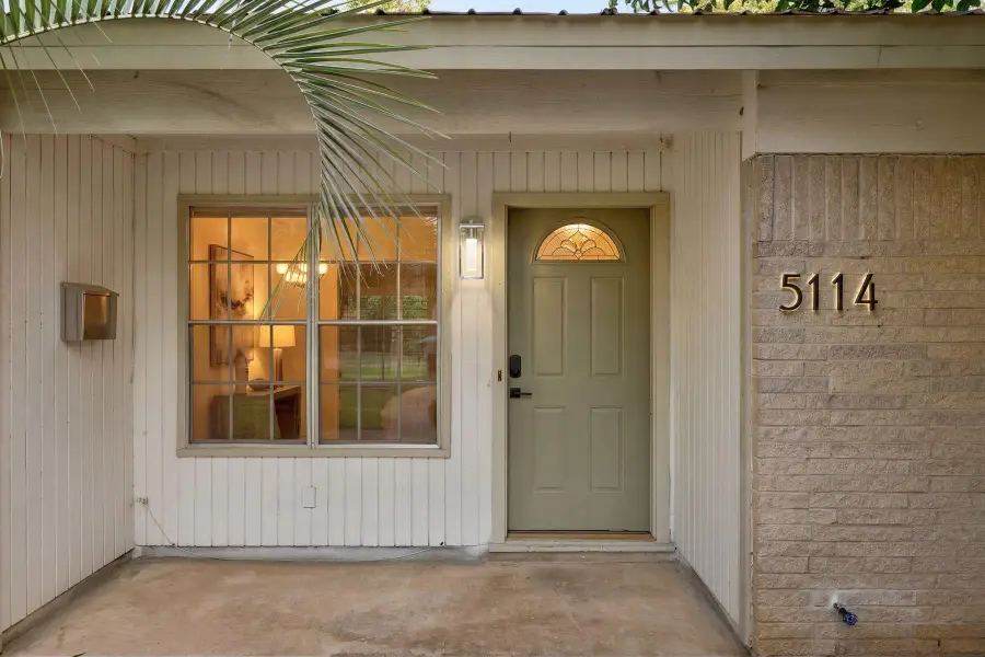 5114 Emerald Forest Dr, Austin, TX 78745 - #2