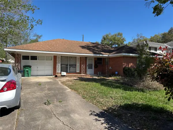 11205 Cliffwood Dr, Houston, TX 77035