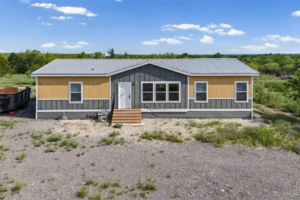 3882 Dry Creek Rd, Lockhart, TX 78644
