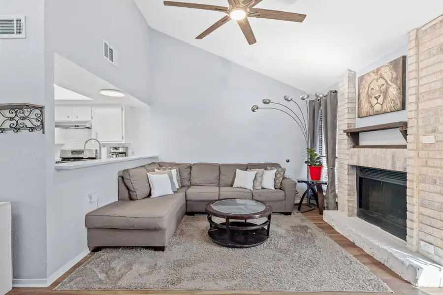 1010 W Rundberg Ln W #13, Austin, TX 78758 - Image #2