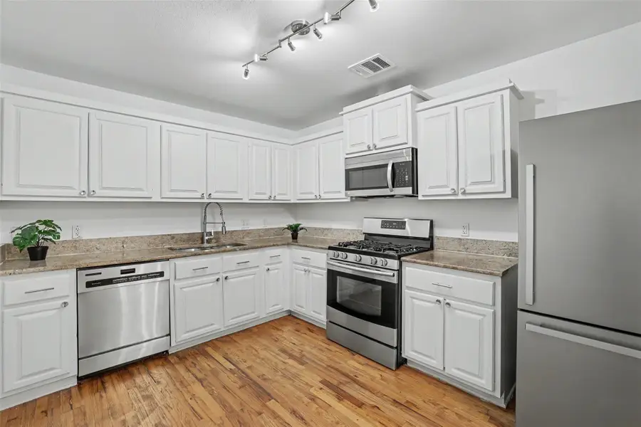 6307 Chesterfield Ave, Austin, TX 78752 - #3