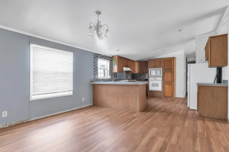 1400 15th St, Horseshoe Bay, TX 78657 - Image #3