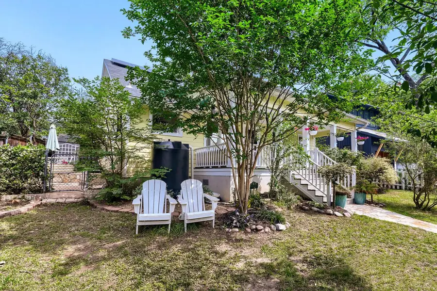 1701 Alameda Dr, Austin, TX 78704 - #2