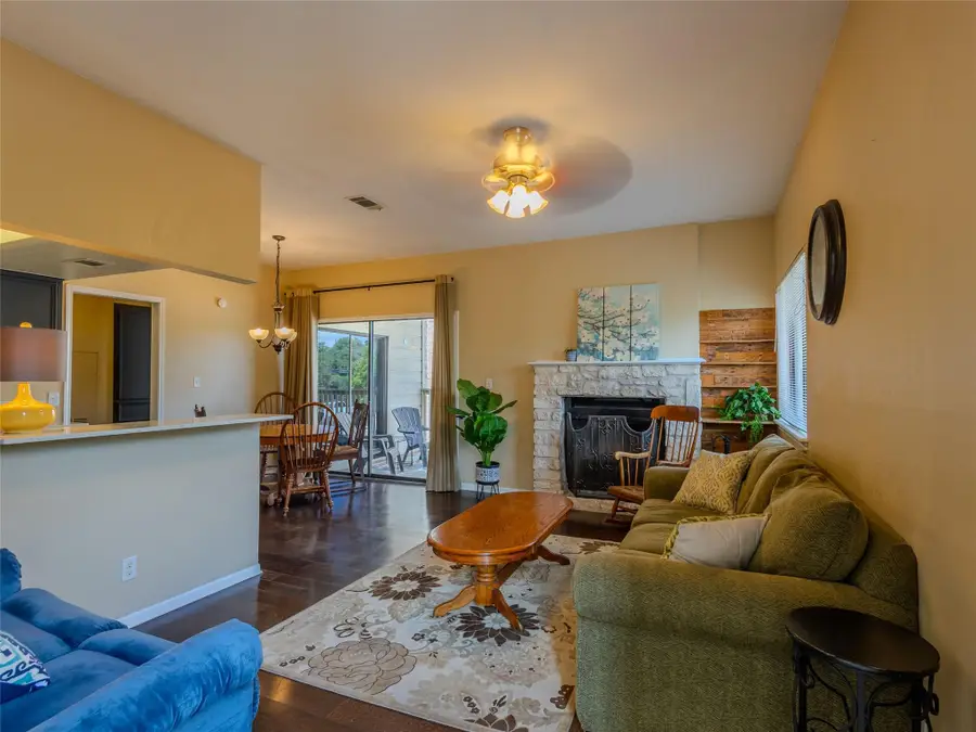 1013 Chestnut St #C4, San Marcos, TX 78666 - Image #3