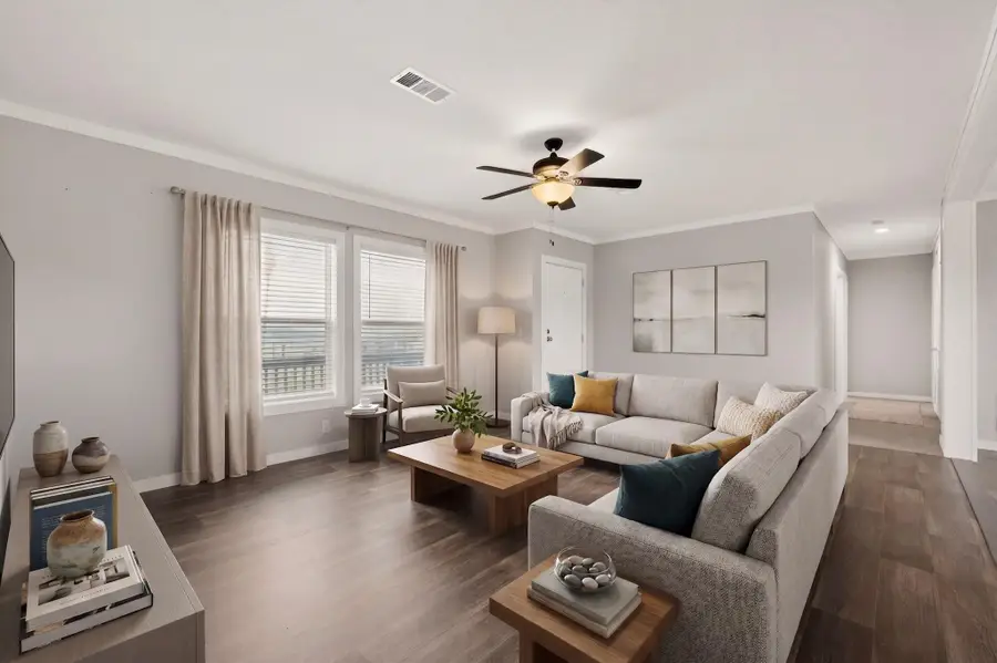 664 Garrett Rd, Yoakum, TX 77995 - #2