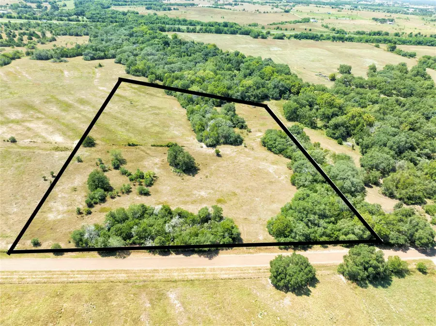 1830 Holub Rd, Schulenburg, TX 78956 - Image #2