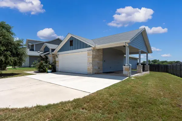 205 Four Star Dr, Elgin, TX 78621