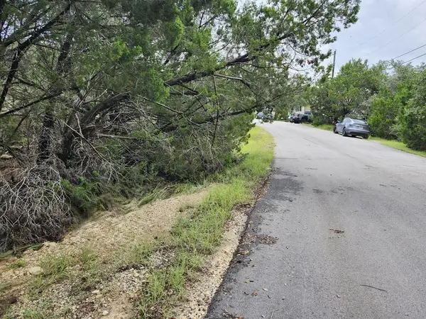 7821 Dakota Cir, Lago Vista, TX 78645