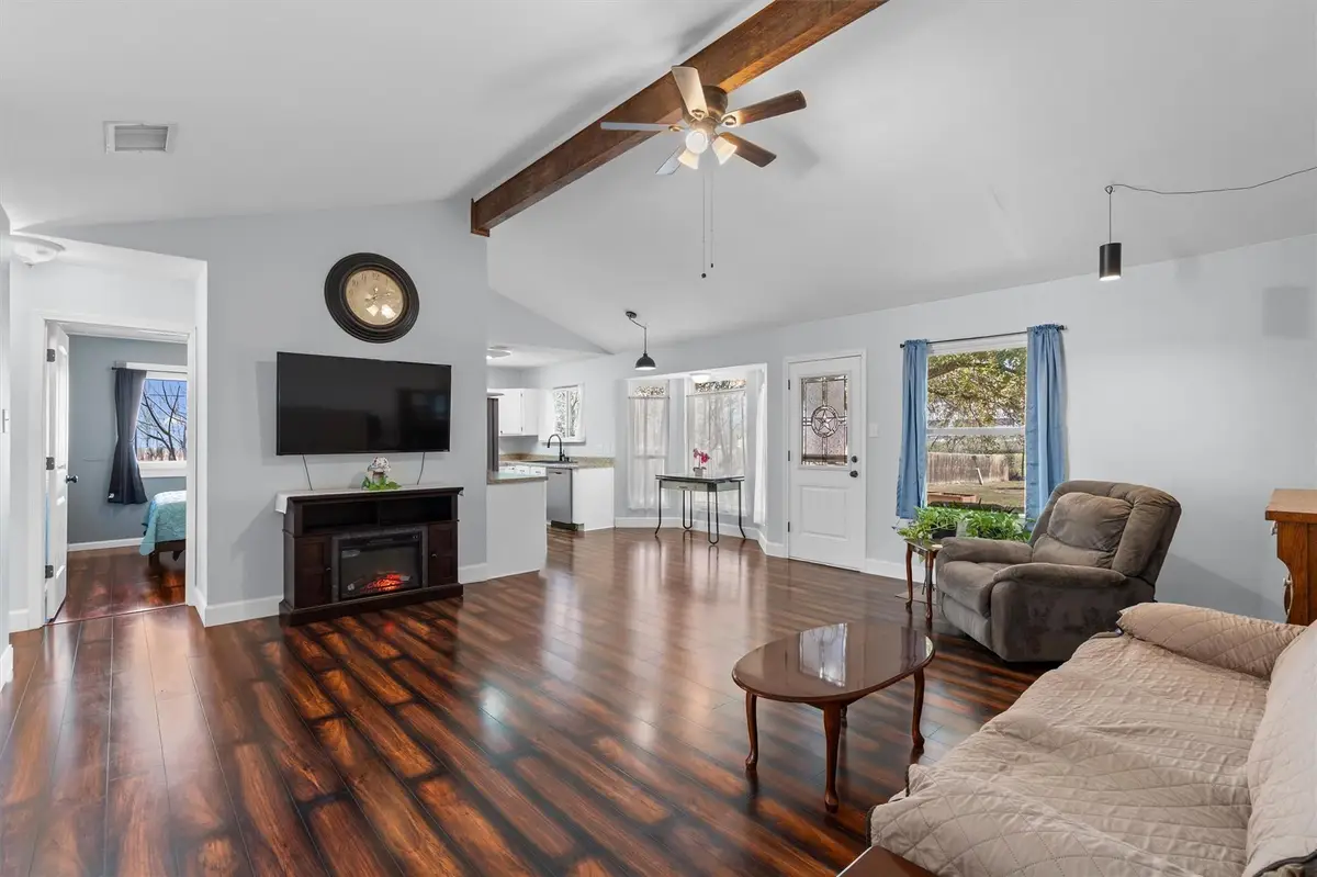 411 Bonita Vista Dr, Buda, TX 78610 - #1