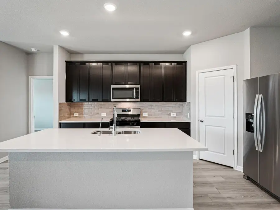 242 Red Tail Hawk Ln, Cedar Creek, TX 78612 - #2