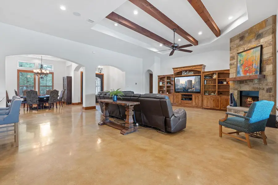 908 Jennings Branch Rd, Georgetown, TX 78633 - Image #3