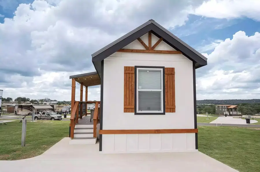 5386 Ranch Road 1376 #116 Rd, Fredericksburg, TX 78624 - Image #2