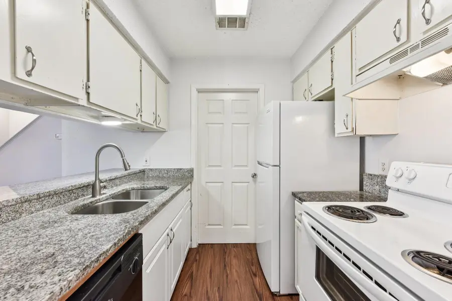 1210 Southport Dr, Austin, TX 78704 - #3