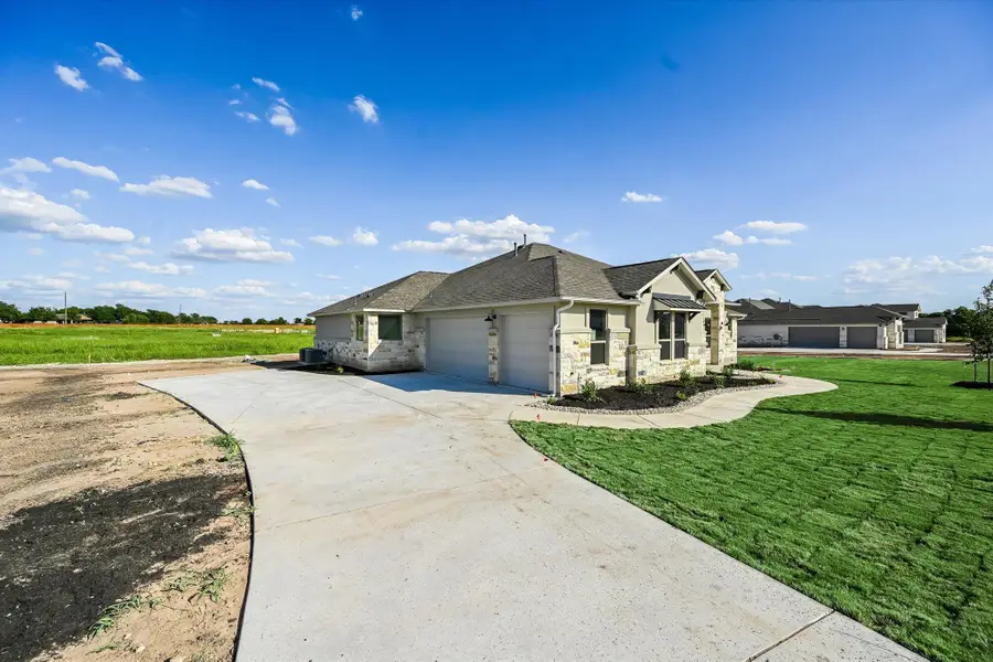 209 Scofield Ave, Georgetown, TX 78628 - Image #2