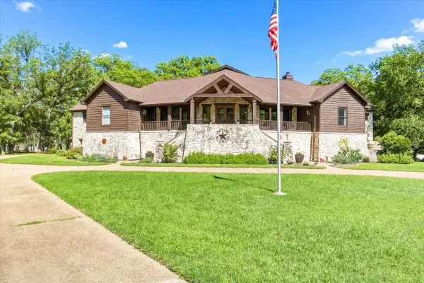 130 Water Park Rd, Wimberley, TX 78676