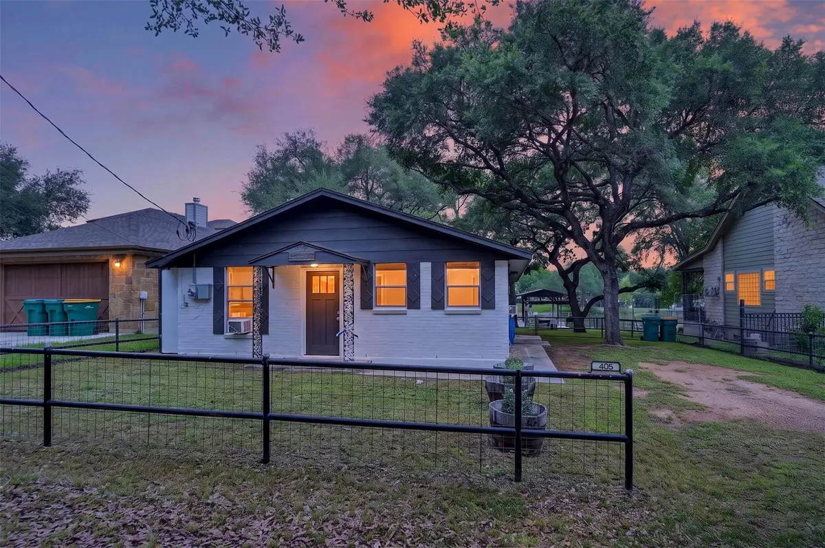 405 Robin Hood Ln, Granite Shoals, TX 78654 - #1