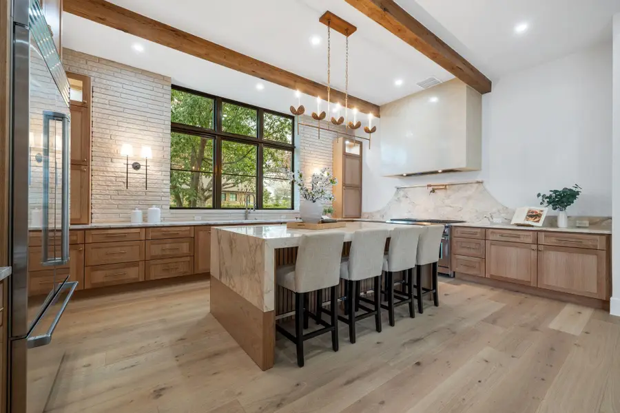 6206 Cary Dr, Austin, TX 78757 - Image #3