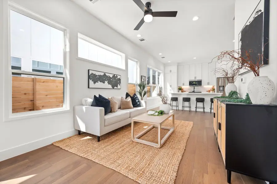 1407 Cedar Ave #3, Austin, TX 78702 - Image #3