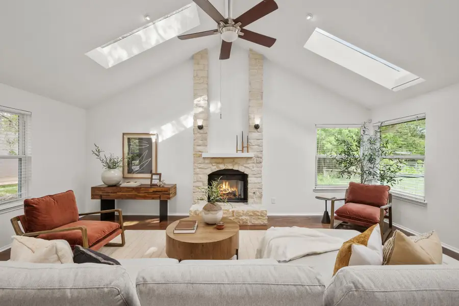 2700 Norfolk Dr, Austin, TX 78745 - #2