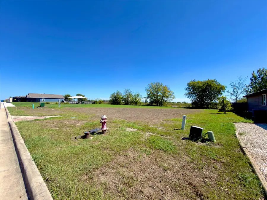 434 Thunderstorm Ave, Lockhart, TX 78644 - #3