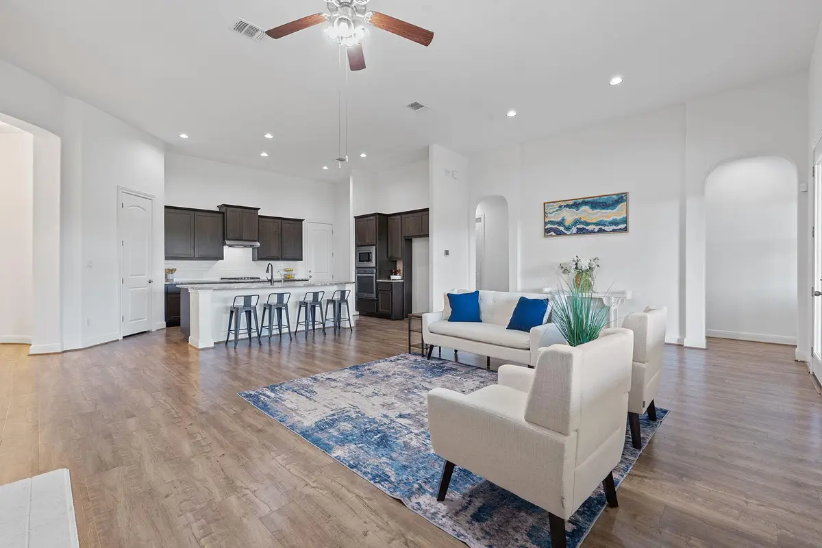 200 Brentwood Dr, Austin, TX 78737 - Image #1