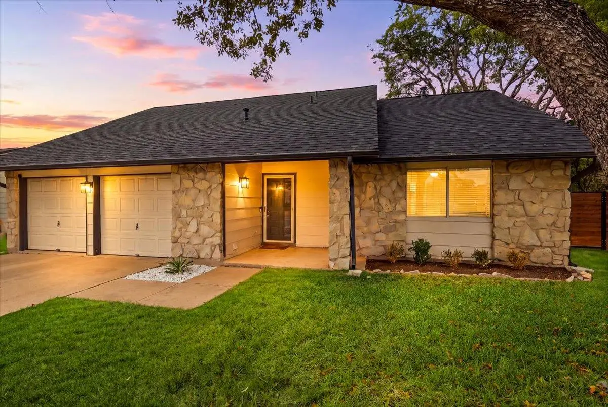 13010 Lamplight Village Ave, Austin, TX 78727 - #1