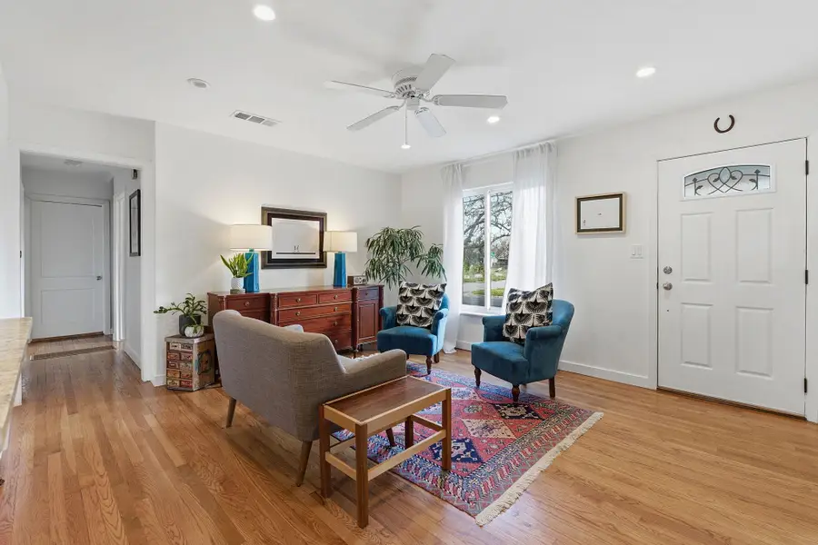 912 E 55th 1/2 St, Austin, TX 78751 - #3