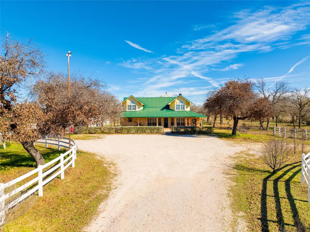 203 Oxbow Trl, Marble Falls, TX 78654 - Image #1