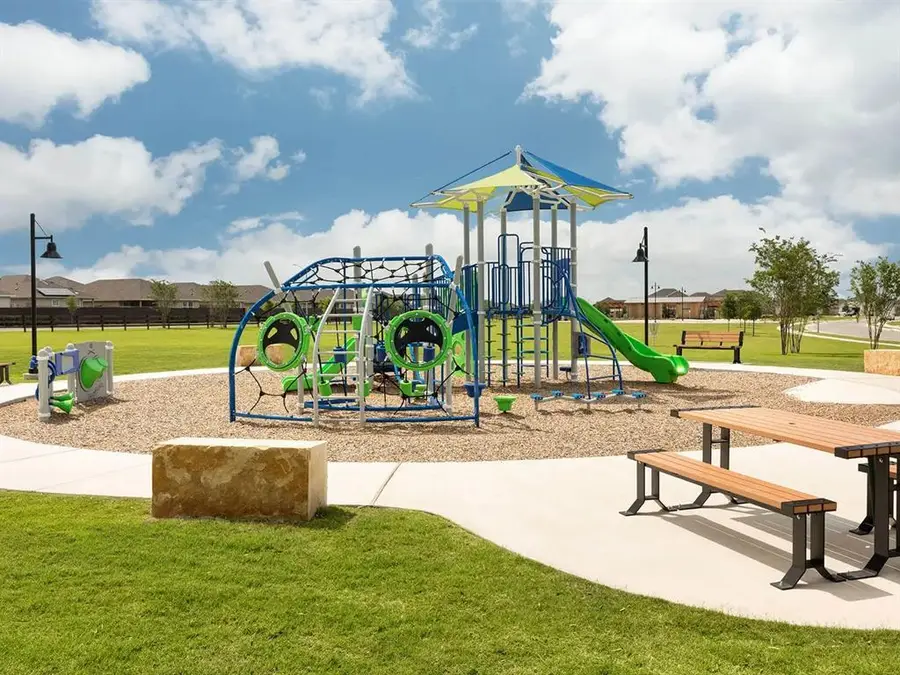506 Windy Reed Rd, Hutto, TX 78634 - #3