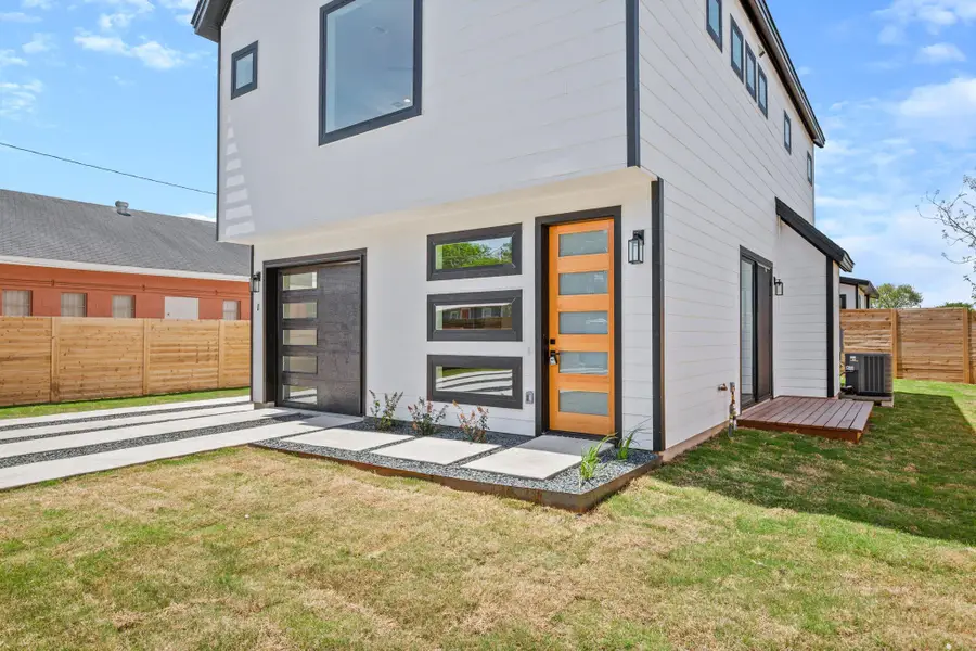 1606 Harvey St #1, Austin, TX 78702 - Image #2