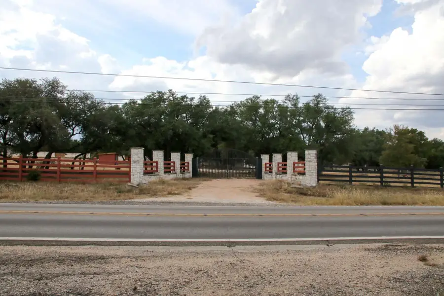 18001 Fm 150 W, Driftwood, TX 78619 - Image #3