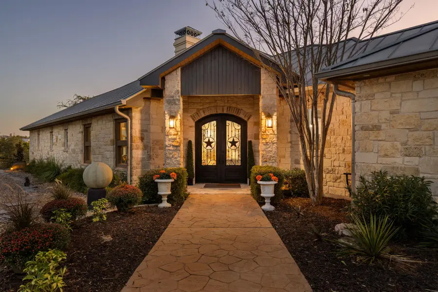 8075 Mount Sharp Rd, Wimberley, TX 78676 - #3