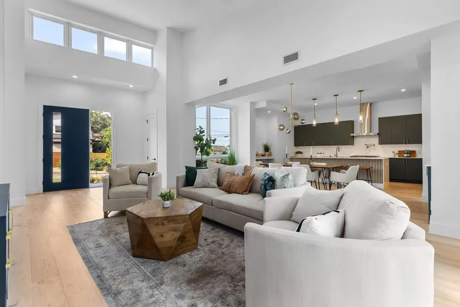 1119 Fairmount Ave, Austin, TX 78704 - Image #3