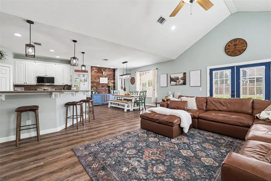 201 Christine Ln, Liberty Hill, TX 78642 - #3