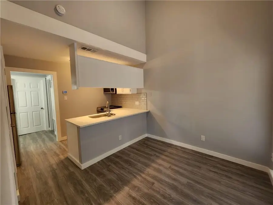 2815 Rio Grande St #202, Austin, TX 78705 - Image #3