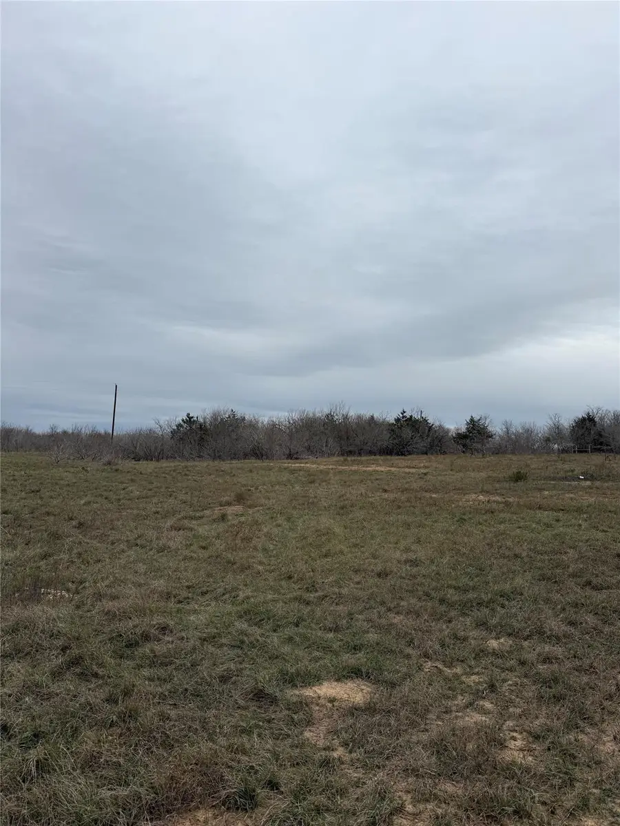 8300 Pettytown Rd, Red Rock, TX 78662 - Image #2