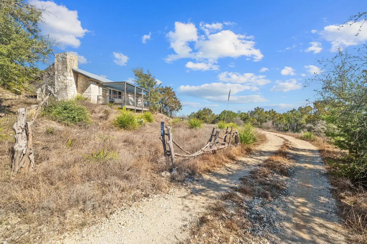 450 Eagles Nest Dr, Wimberley, TX 78676 - #1
