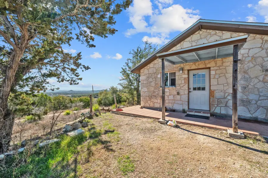 450 Eagles Nest Dr, Wimberley, TX 78676 - #2