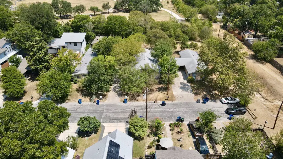 402 Swanee Dr, Austin, TX 78752 - #2