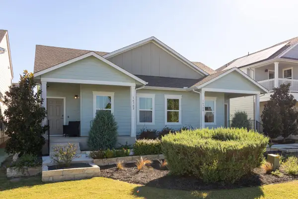 16702 Sonoma Breeze Dr, Manor, TX 78653